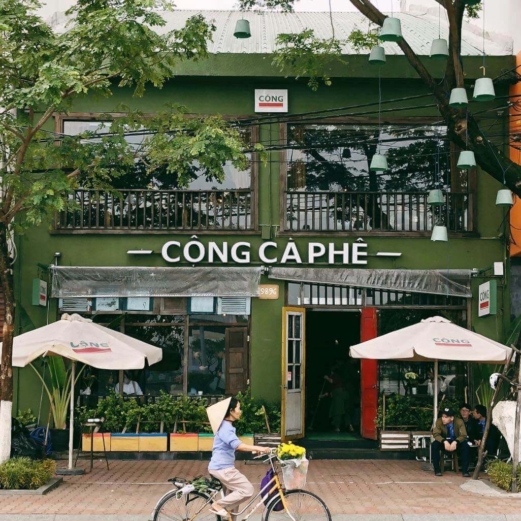 quan ca phe xem phao hoa da Nang