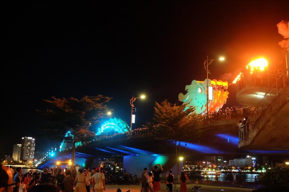  cau rong phun lua thu may