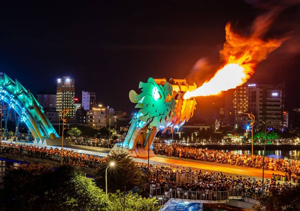 diem vui choi da nang ve dem
