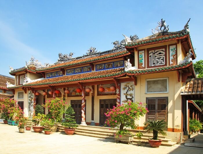 chua noi tieng o quang nam