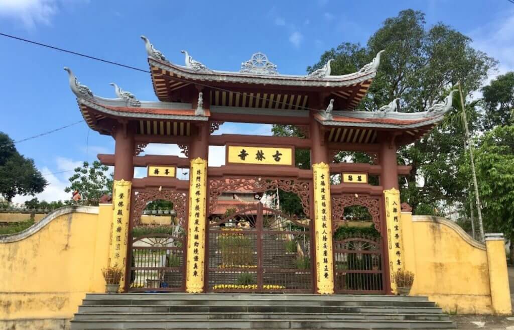 chua noi tieng o quang nam