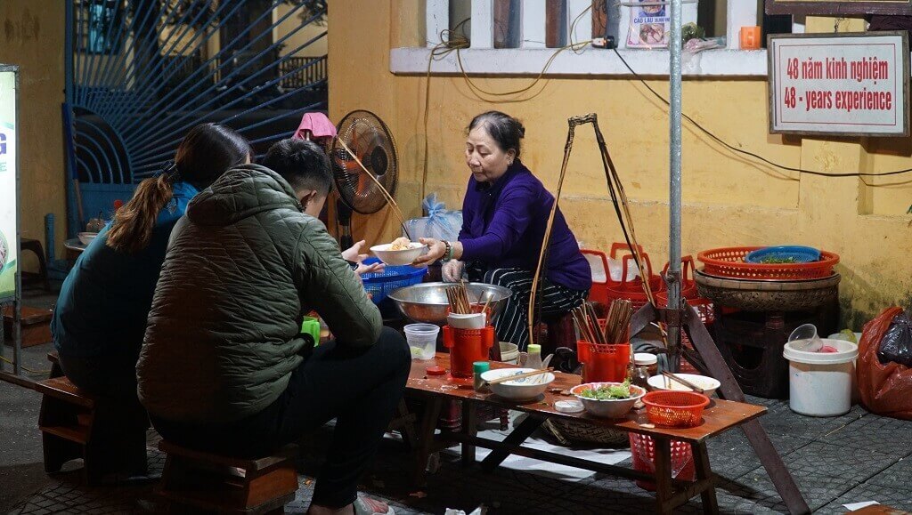 cao lau hoi an cho nao ngon