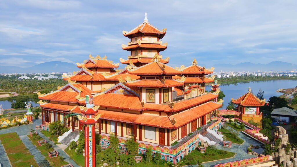 du lịch Đà Nẵng cho người lớn tuổi