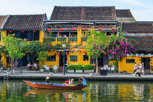 du lich da Nang cho nguoi lon tuoi
