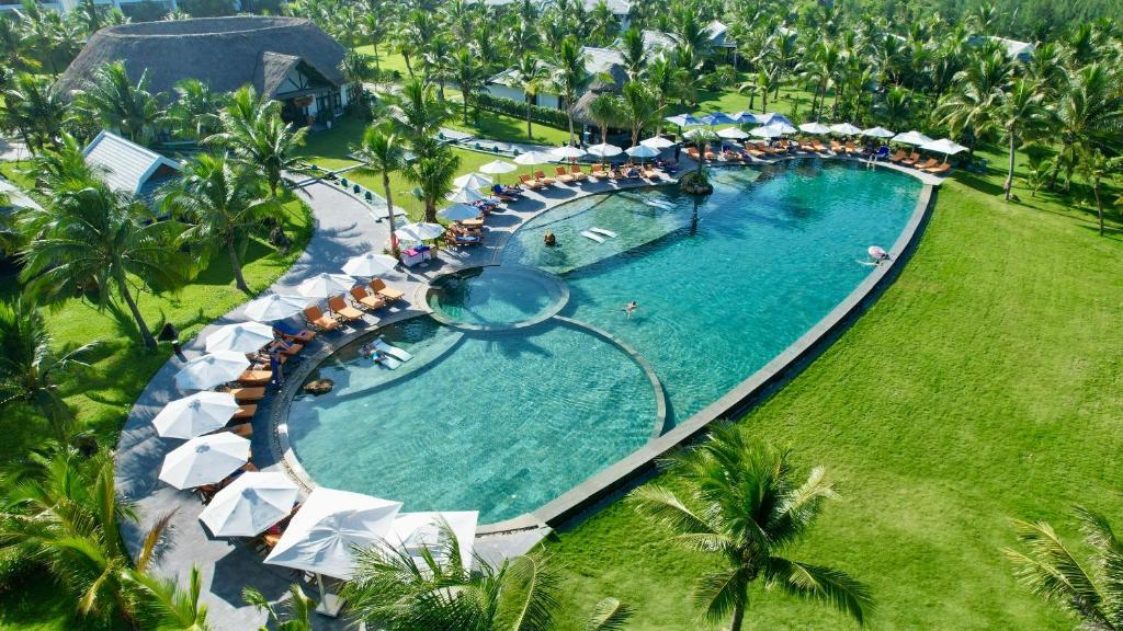resort o hoi an gan bien