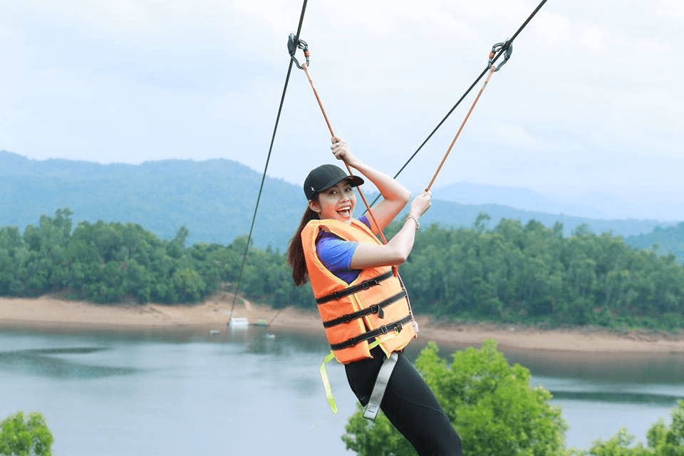 ho phu ninh co gi choi