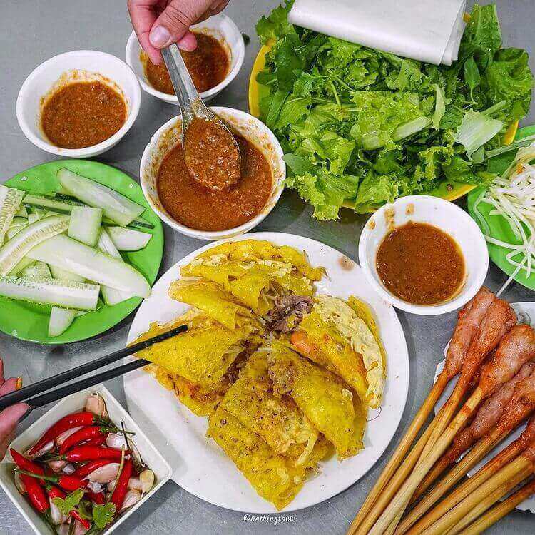 an trua ngon da nang
