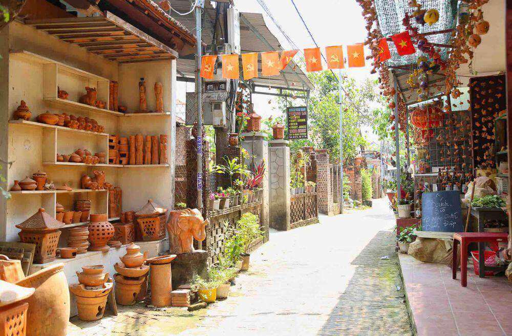 lang gom thanh ha