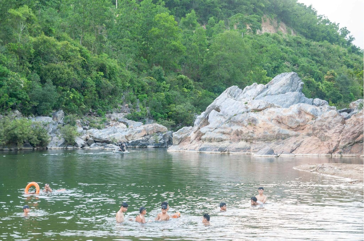 suoi o da nang