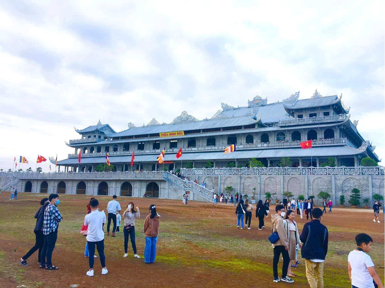 thanh pho quang ngai co gi choi