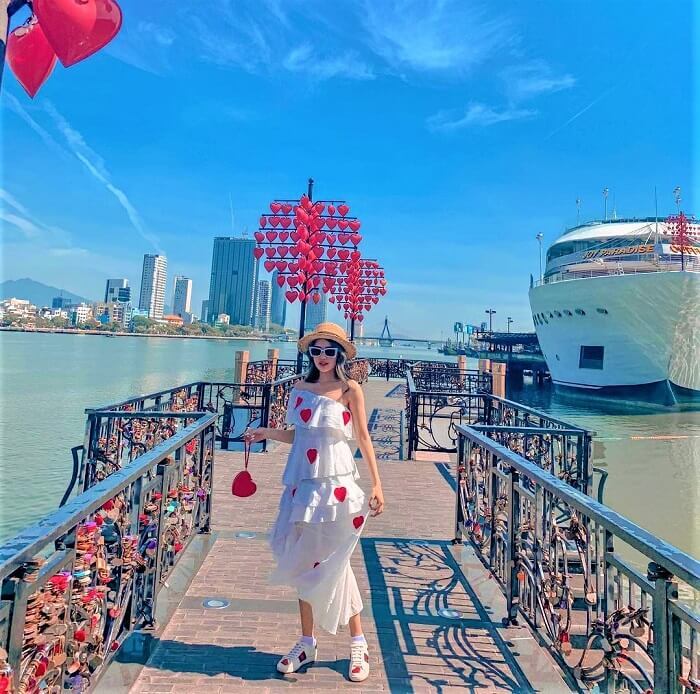 Da Nang cuoi tuan di dau choi