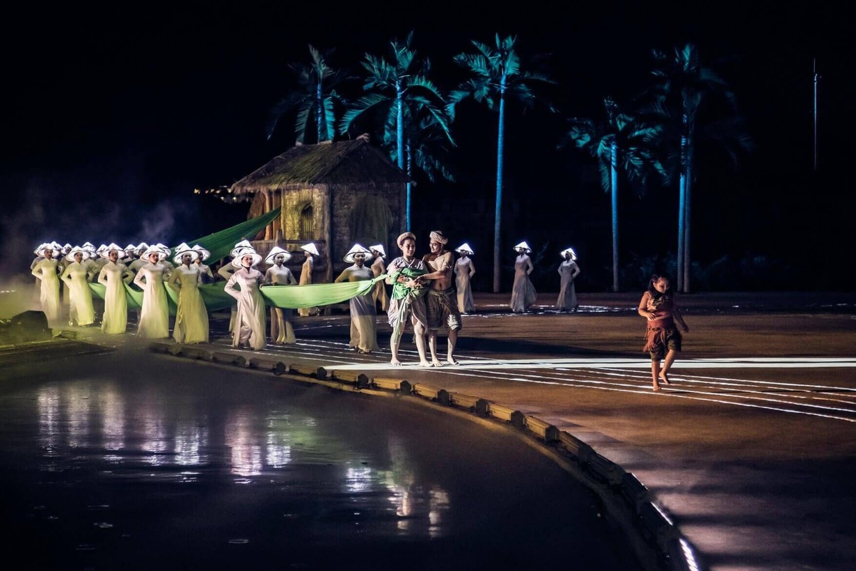review Show Ky Uc Hoi An 