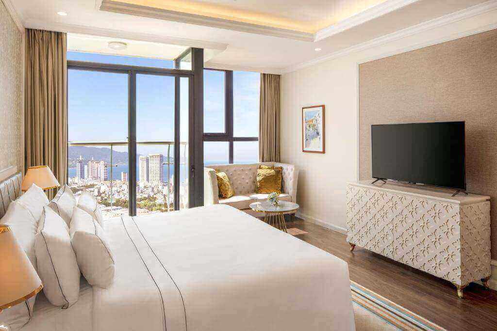 review khach san trung tam da nang
