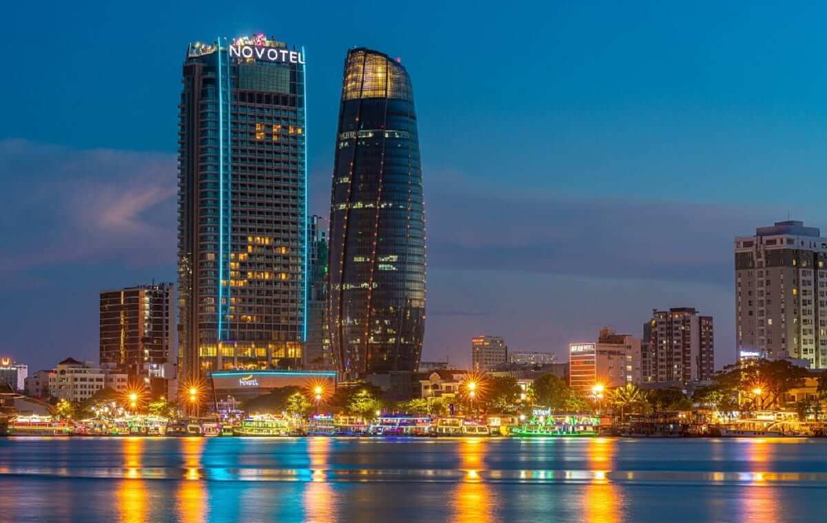 khach san co view song han