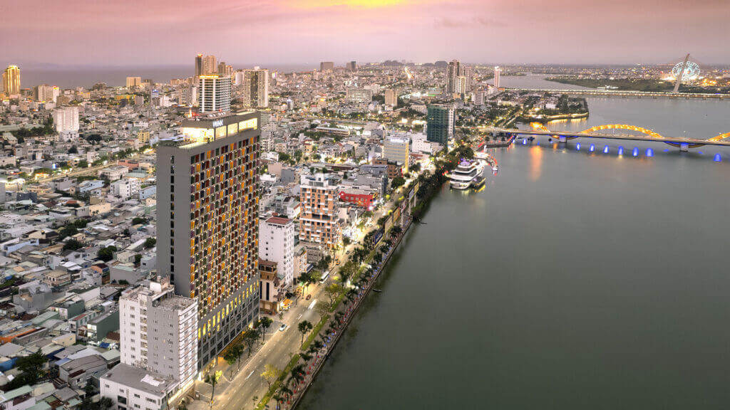 khach san gan cau tinh yeu da nang