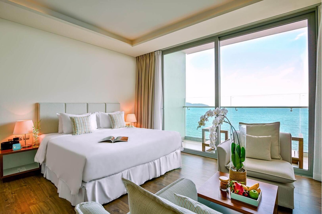 khach san gan cau tinh yeu