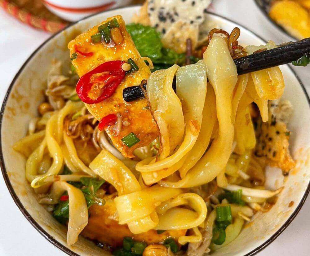 quan mi quang hoi an ngon