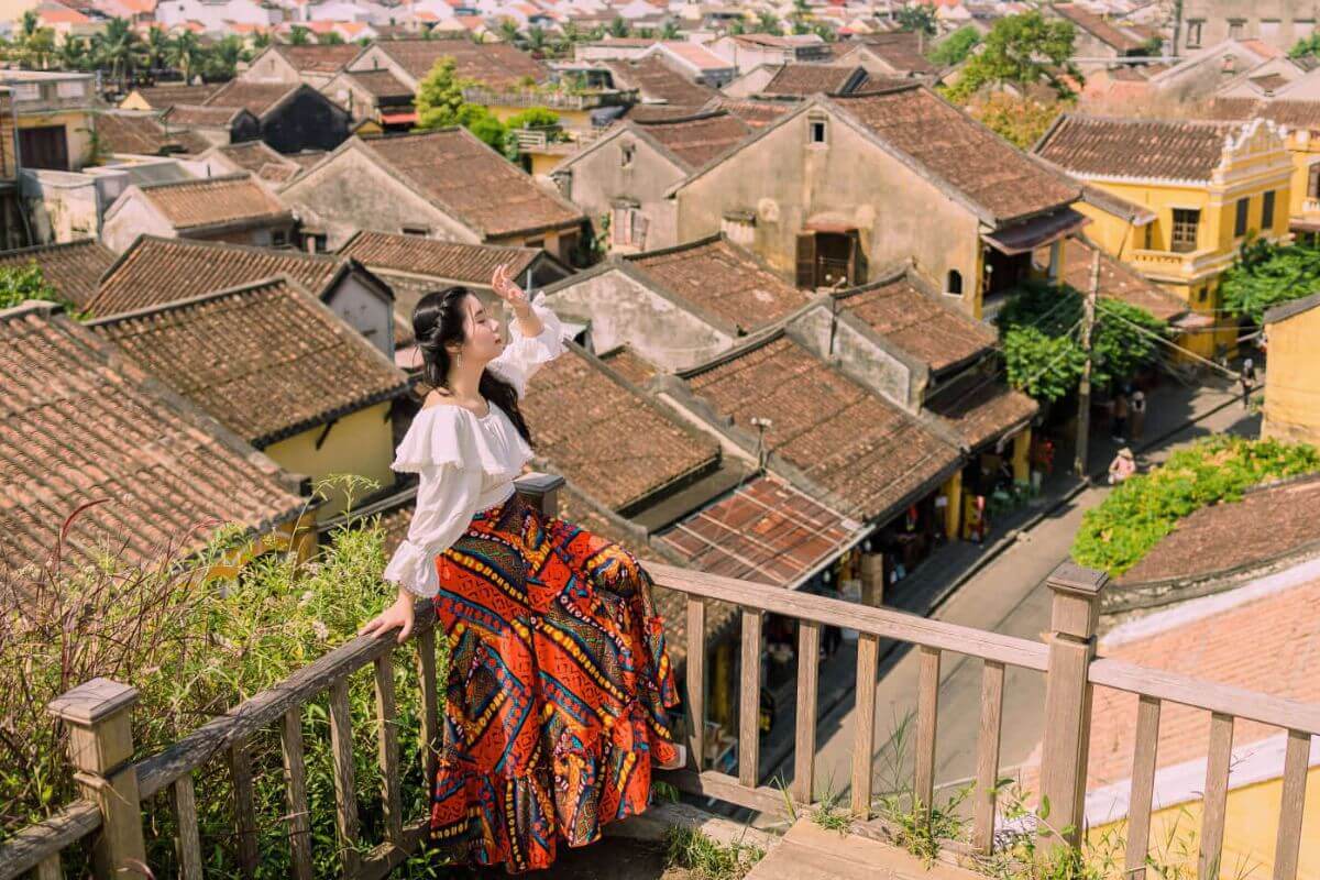 Orifi Rooftop Chùa Láng: Đánh Giá Thực Tế Từ Khách Hàng  Ưu, Nhược Điểm & Lưu Ý